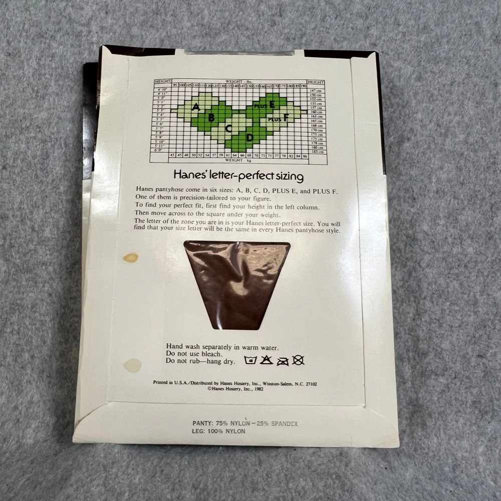 Vintage Lot of‎ 3 1982 Hanes Ultra Sheer Pantyhose Size C Tummy Control 710 719